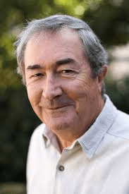 Knygos autorius John Flanagan